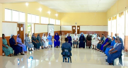 Caregivers’ orientation session in geriatric care to support elderly members in their congregations.